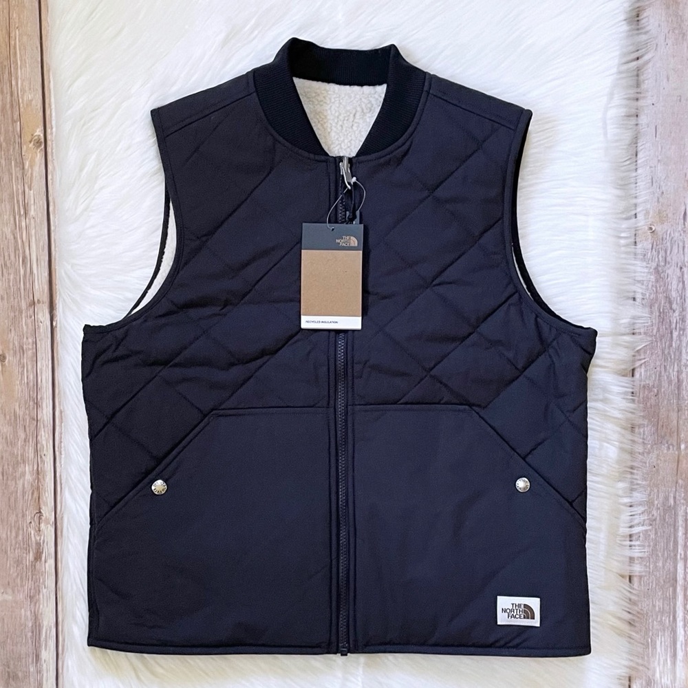 The North Face Women’s Cuchillo Reversible Navy Vest - Picture 3 of 9